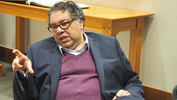 Cutting red tape is like pruning ivy – Nenshi says it grows back