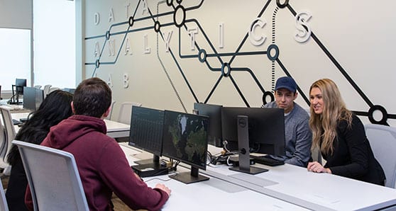 New MRU lab helps students analyze supply chain data