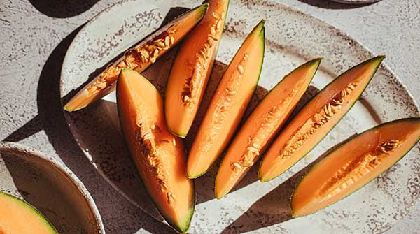 Salmonella outbreak linked to cantaloupes