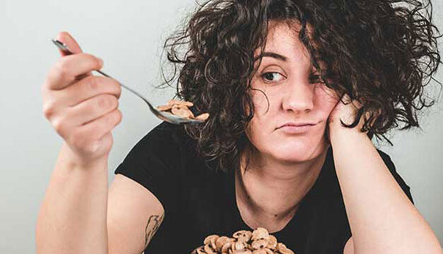 Canadians consuming food past its ‘best before’ date due to economic strain