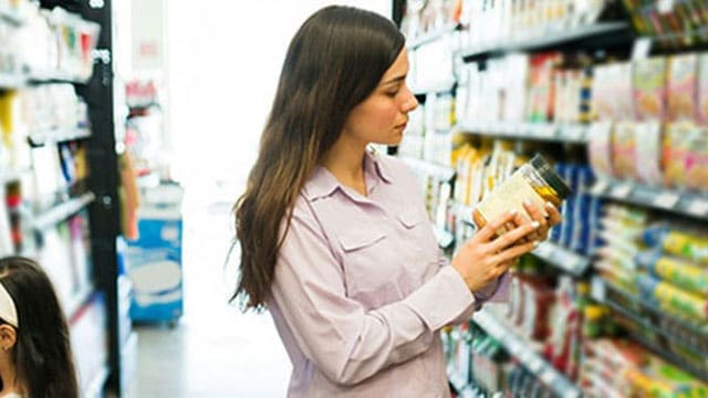 Grocery shoppers evolving into dedicated bargain hunters