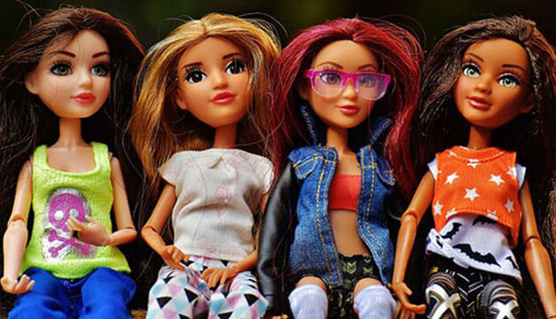 Four steps that ensure you become part of the clique