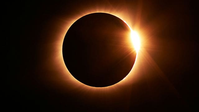 The total solar eclipse triggers a state of emergency. Only in Canada, eh?